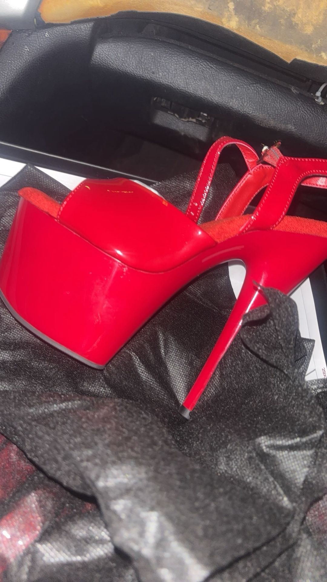 Dancer Platform With Ankle Strap