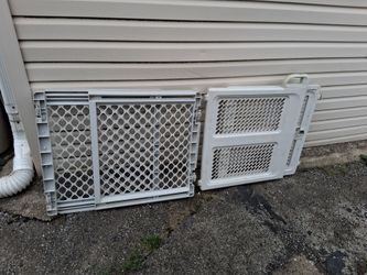 Pet / Child Gates