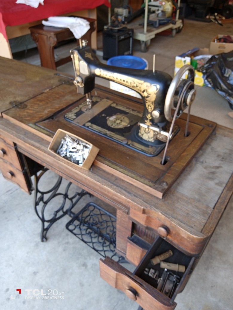 Antique Franklin Treadle Sewing Machine
