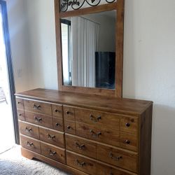 6 Drawer Natural Wood Dresser 