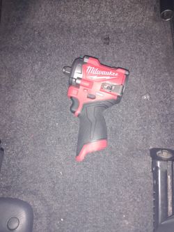 Milwaukee M12 1/2 Impact