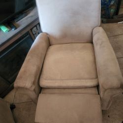 Free 2 Recliner Chairs