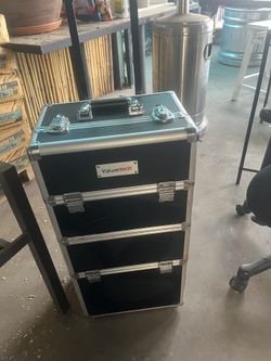 Cosmo Or Barber Case