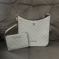 MICHAEL KORS PURSE & WALLET