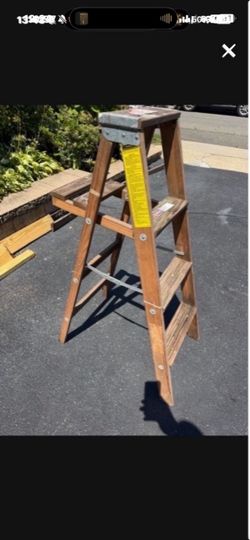 4' Ladder