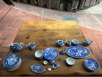 Children’s tea set