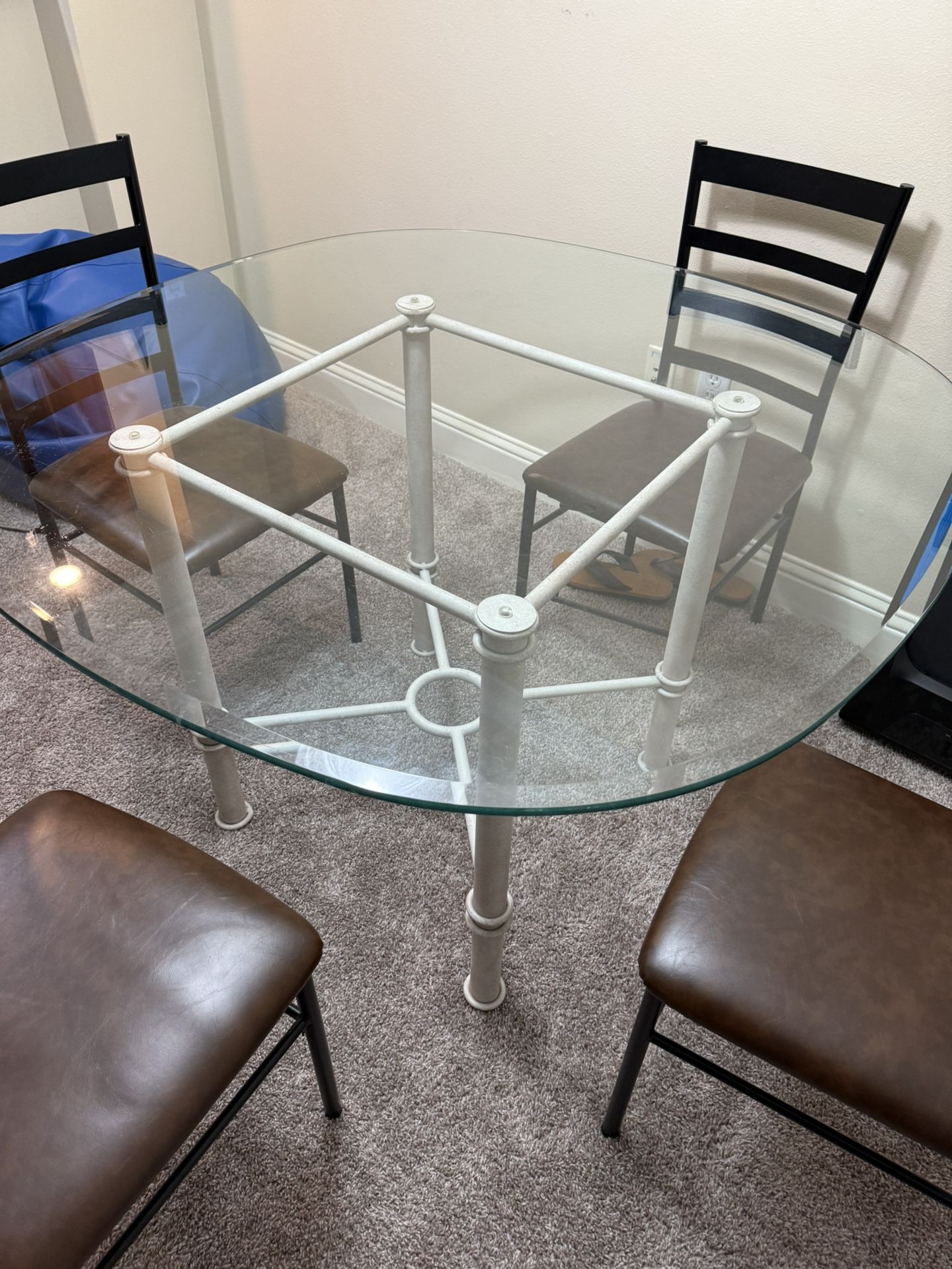 Dining Table With 4 Chairs