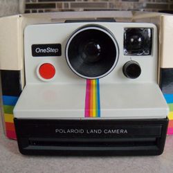 Polaroid One-step Land Camera