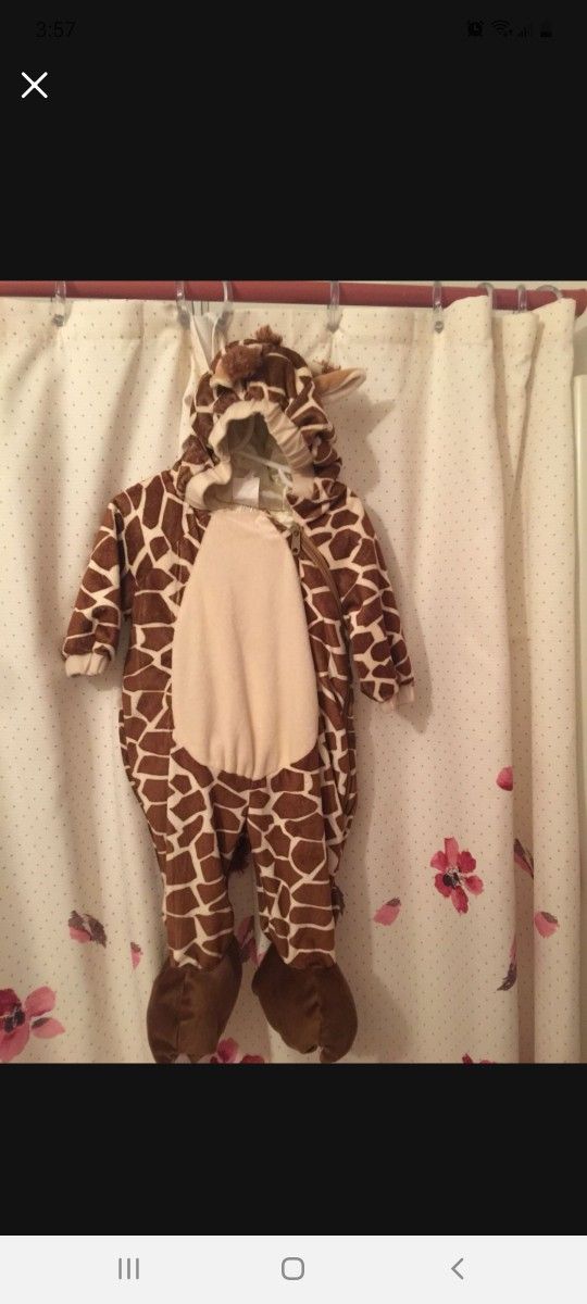 Costume