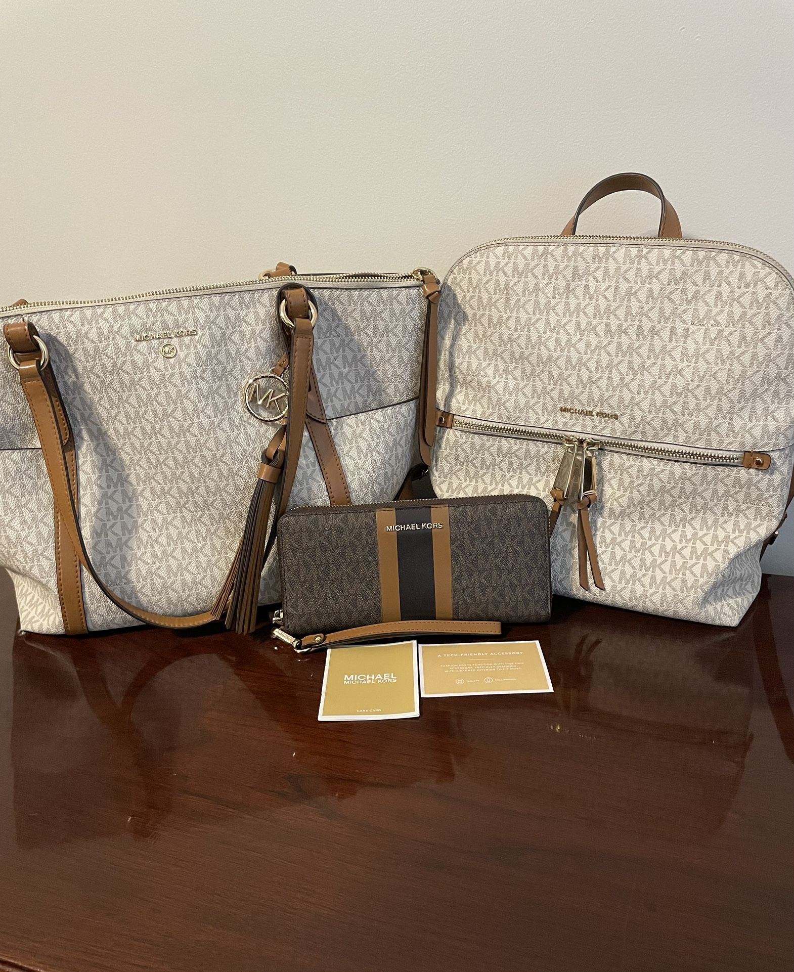 Ladies Michael Kors Bundle Deal