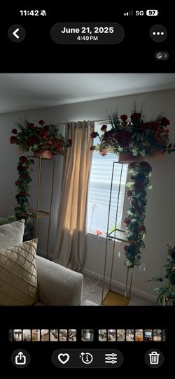 Tall Gold Wedding Stands