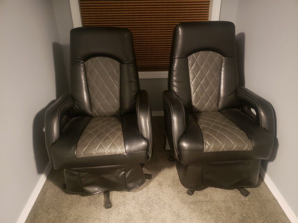 RV Chairs (each)