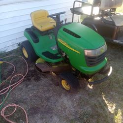 John Deere Riding Mower