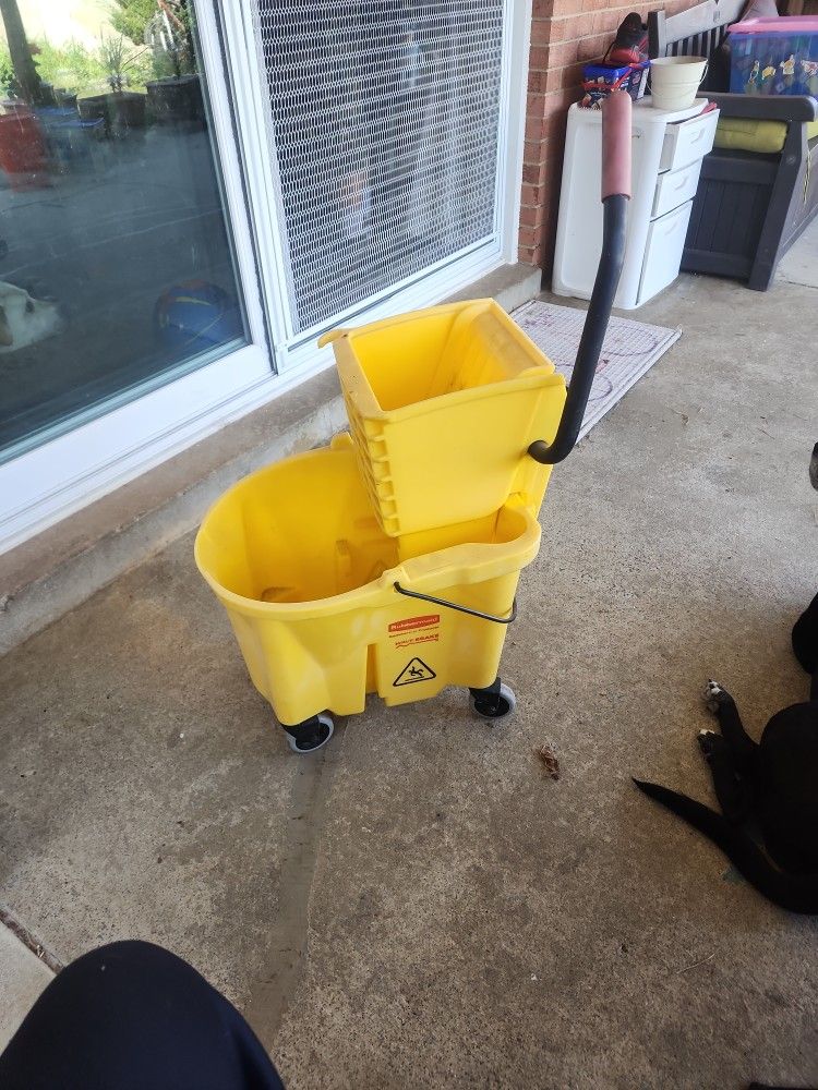 Yellow Rubbermaid Mop Bucket