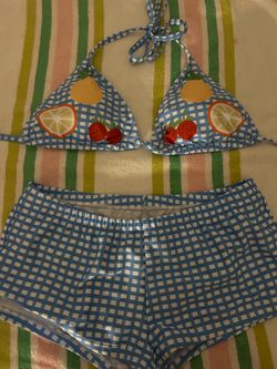 Bathing suit