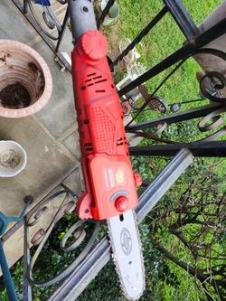 SUNJOE 8" Electric Pole Chainsaw Red