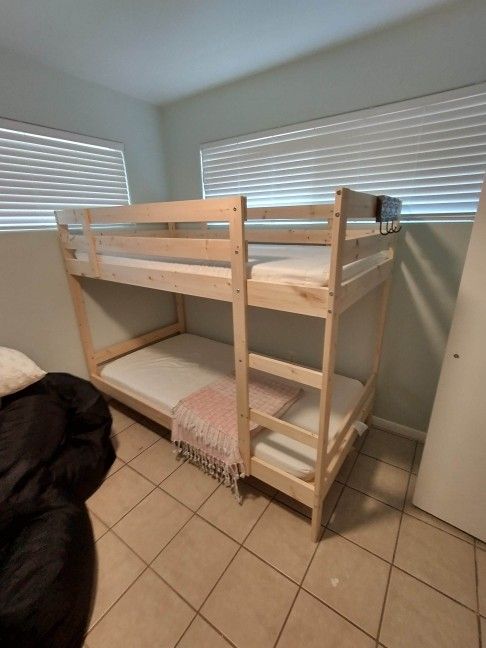 Ikea Mydal Bunk Bed Twin Frame With Mattresses