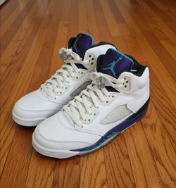 Nike Jordan 5 retro sneakers  size 5 Y