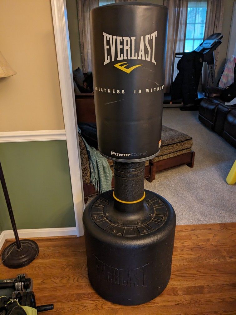 Everlast Stationary Punching Bag- Sand Base