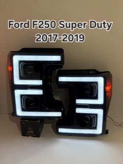 Ford F250 Super Duty 2017-2019 Headlights