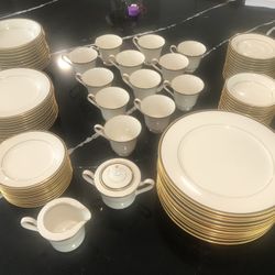 Noritake China 12 place setting #7067 Coronet