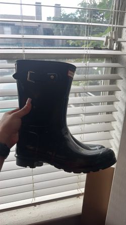 Hunter rain boots size 8