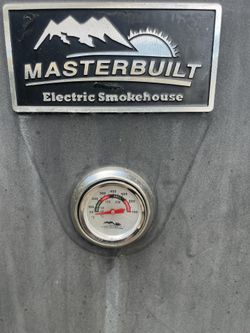 MASTERBUILT SMOKEHOUSE