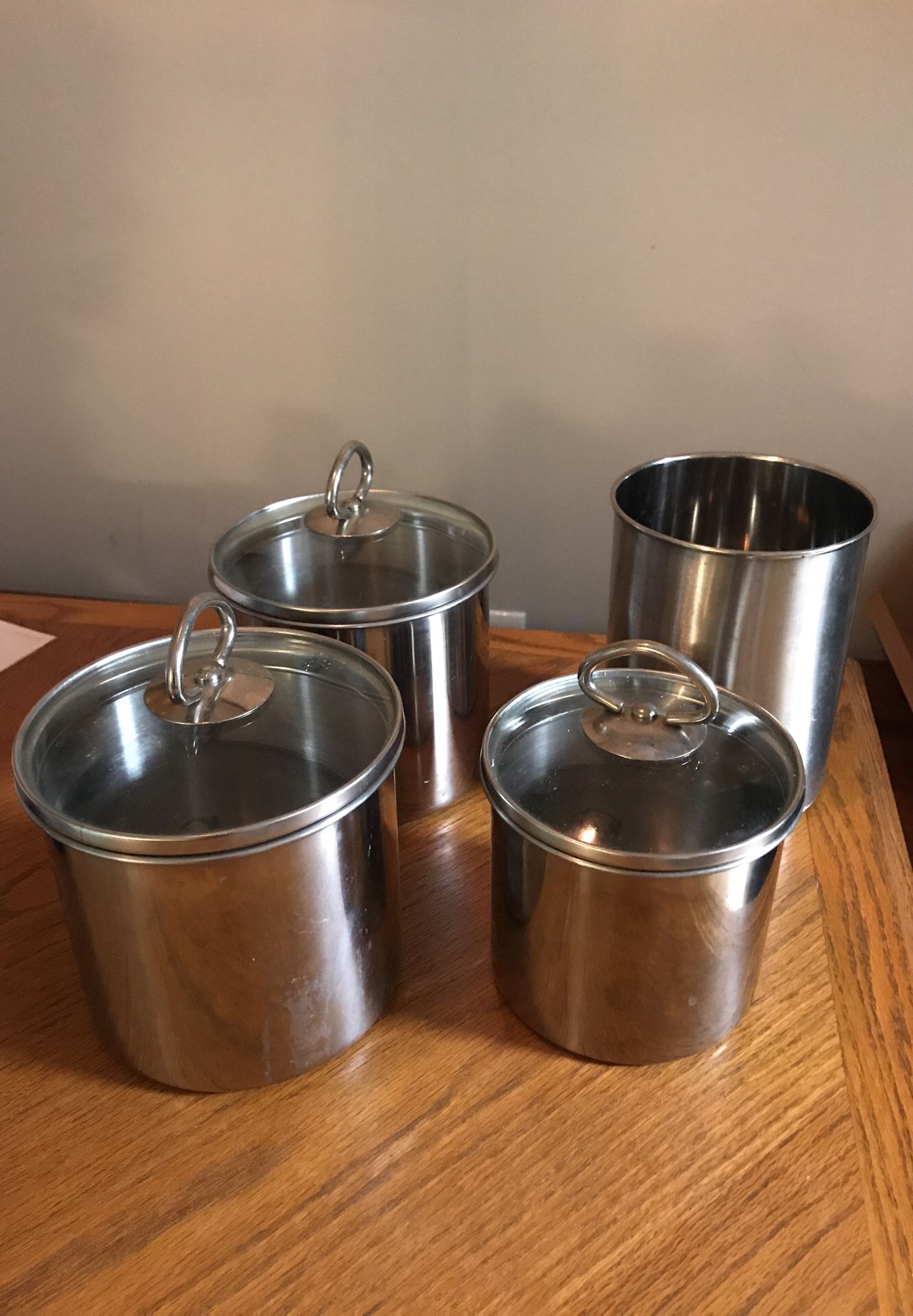 Stainless steel utensils holder and kitchen storage containers with with glass lids