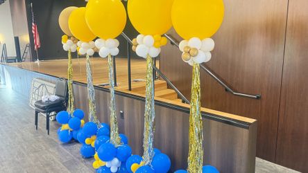 Graduation Balloon Columns