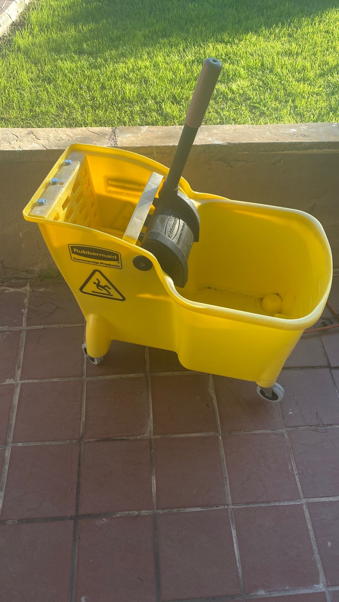 Mop Bucket On Wheels