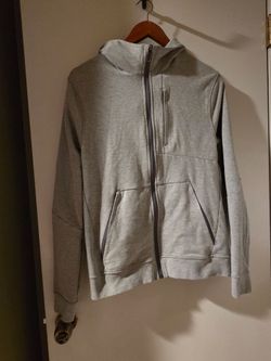 Mens Lululemon gray zip up, size M