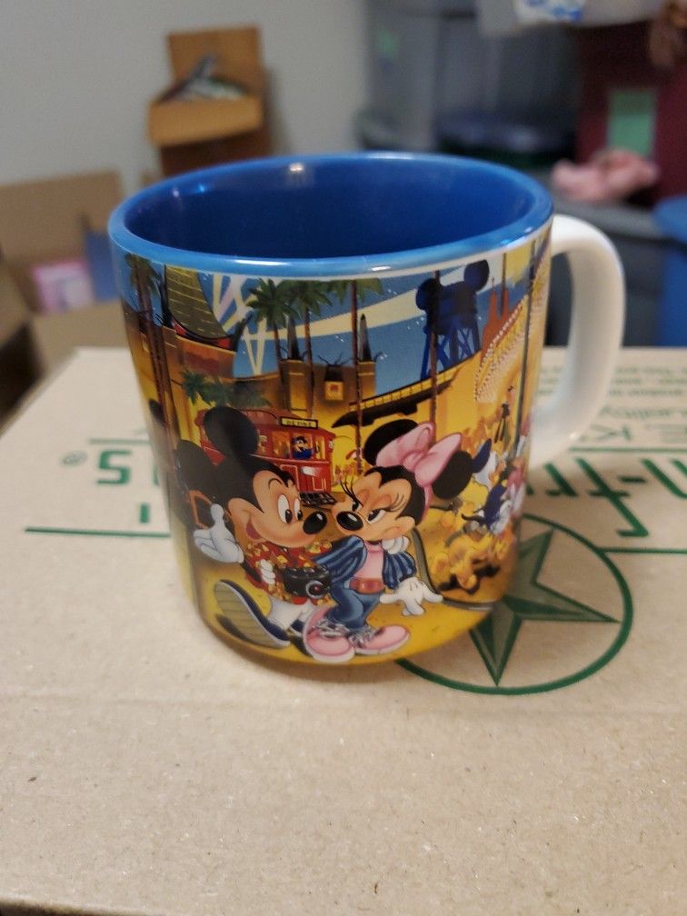 Disney  Coffee  Mug Mickey Mannie and Disney characters