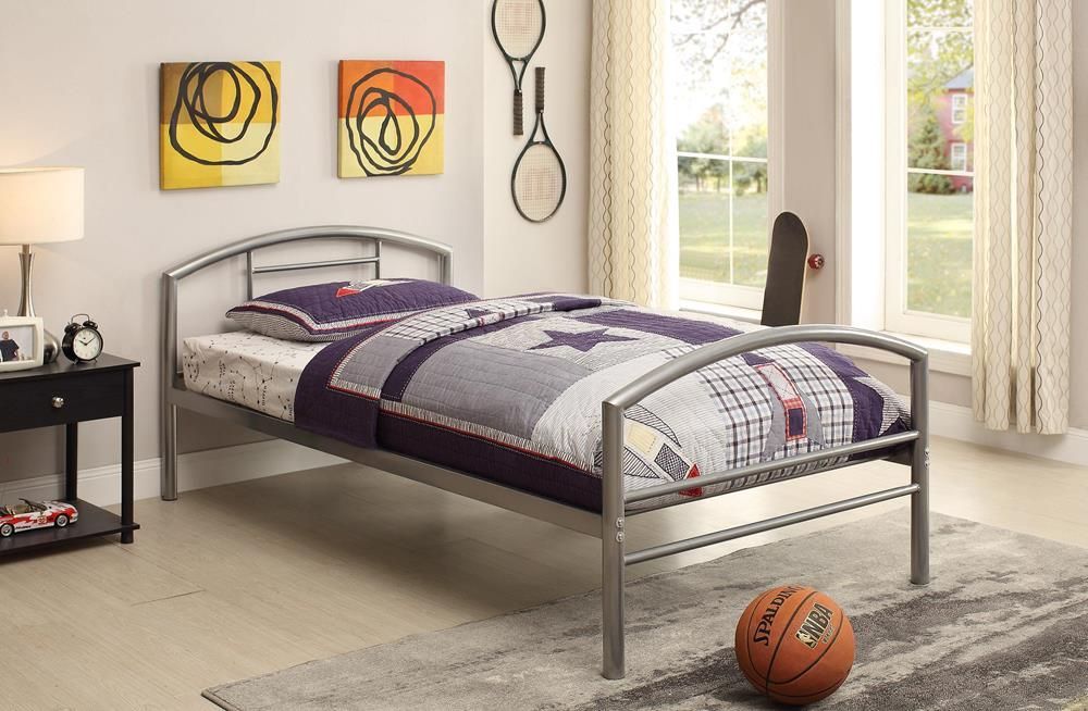 Metal Twin Bed Frame with Mattress New / Cama Personal de Metal con Colchón Nueva
