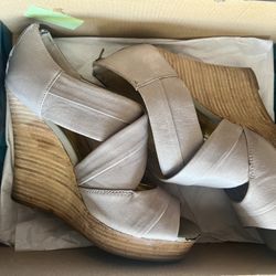 Seychelles Taupe Leather Wedge 