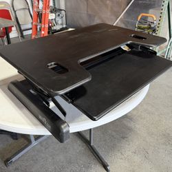 VARIDESK Exec 40 (Used)