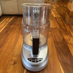 Cuisinart Prep 11 Plus Food Processor – All Attachments + Case – Excellent