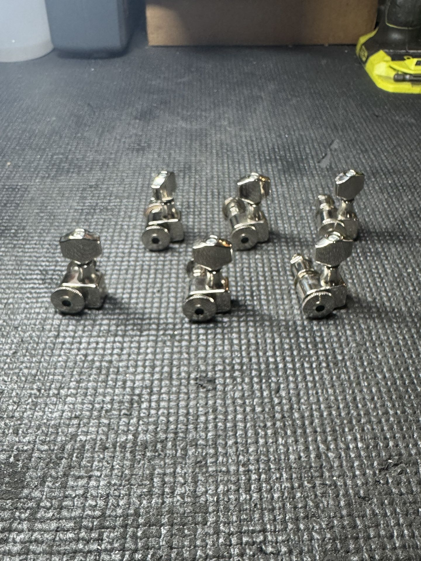 Sperzel 6 In Line Tuners