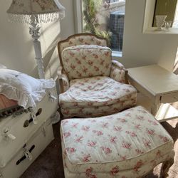 Shabby Chic Accent Chair Ottoman for Sale in Temecula CA OfferUp