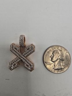 10KT Diamond Pendant