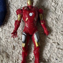 Repulsor Strike Iron Man Mark VII 10 Inch Action Figure Marvel Electronic 2012