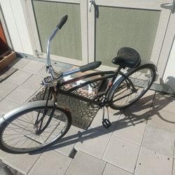 Schwinn 26" Classic Beach Cruiser 