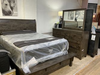 4pc Queen Bedroom Set $1,399.99