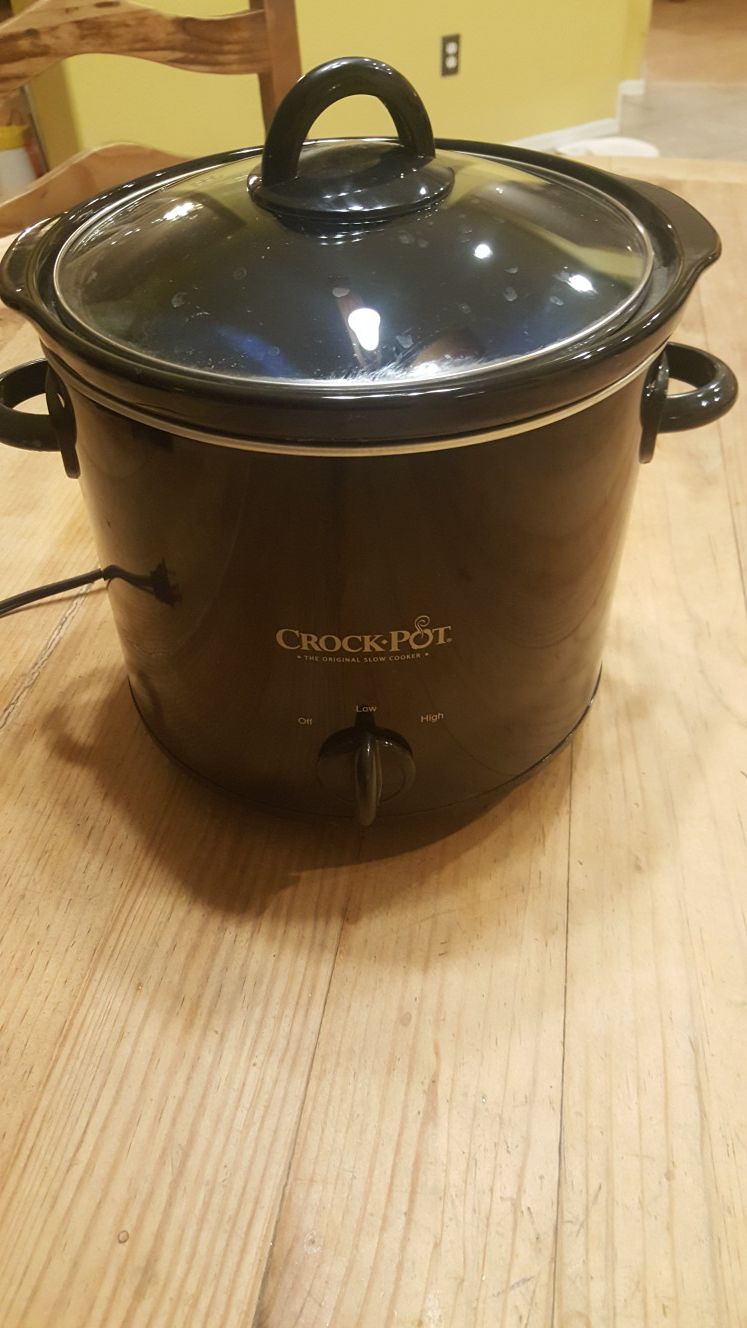 Large size crock pot