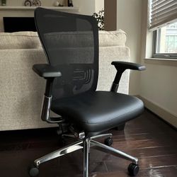 Haworth Ergonomic Office Chair – Premium Quality – Like New