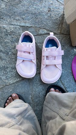 Brand New Shoes For Kids Girl Size 35 For Kids 