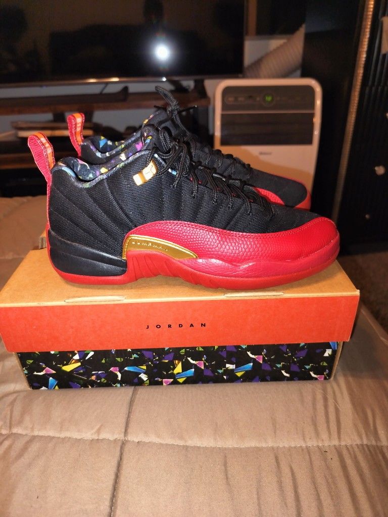 Jordan Retro 12 Se Super Bowl 5.5y Equivalent To A Woman Size 7 Beautiful Shoe With Box