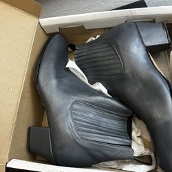 Size 31 MX Folklorico Boots Brand New