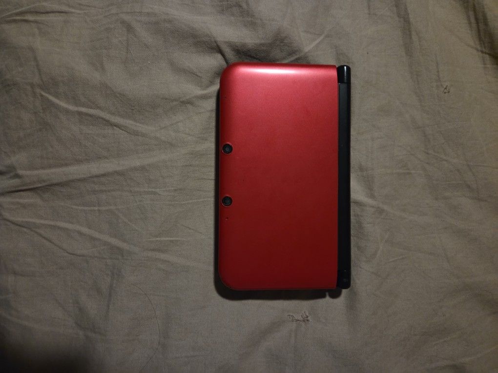 Nintendo 3DS XL (Red)