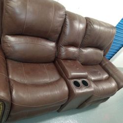 Reclining Leather Couches . 