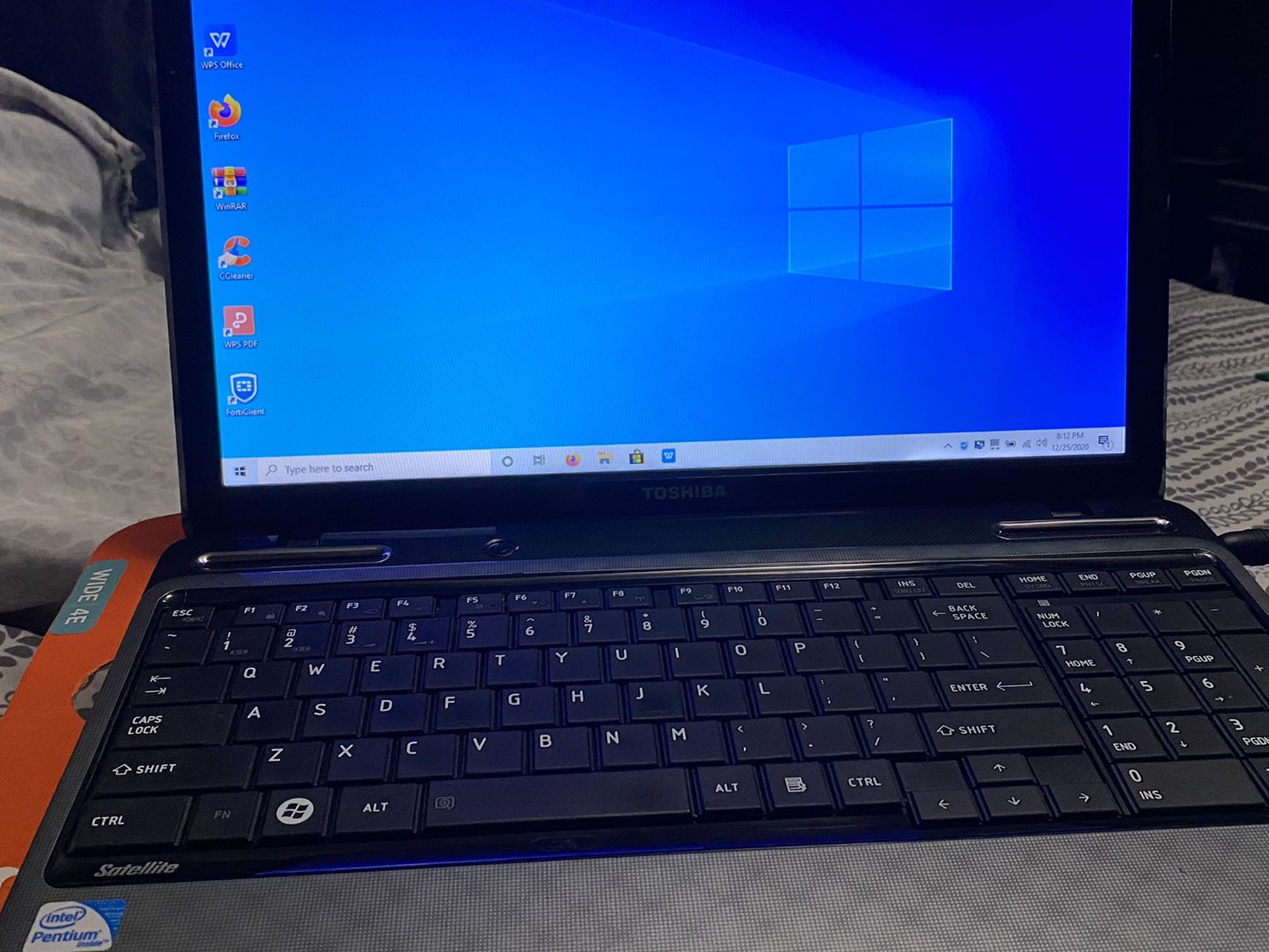 Toahiba 15.6” Windows 10 Laptop Intel